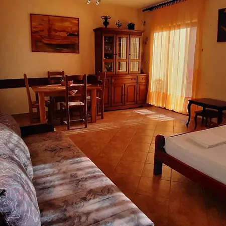 Apartment Bacic Hr Trogir